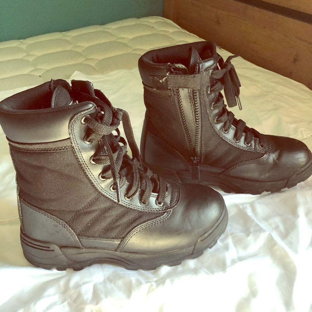Black SWAT  boots